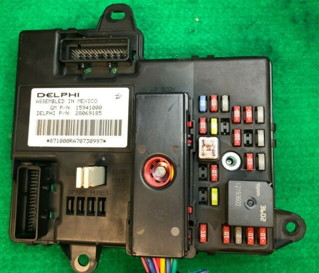 2007 PONTIAC G6 BODY CONTROL MODULE FUSE BOX BCM BCU 28069185 OEM 